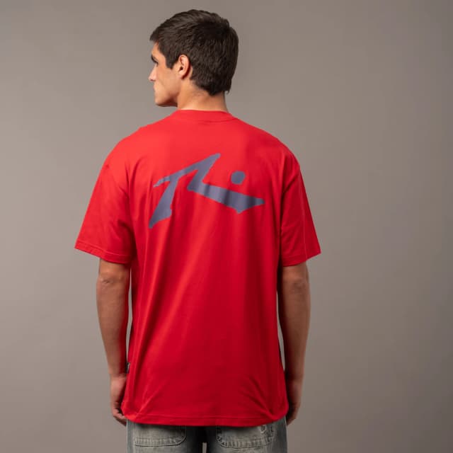 Remera Competition X roja y azul marino de RUSTY