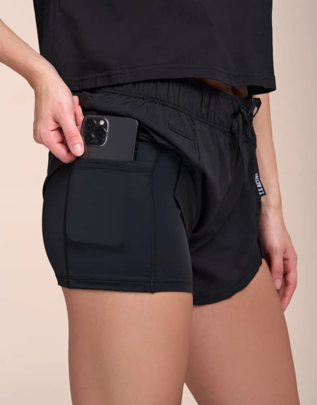 STORM SHORT — imagen 3