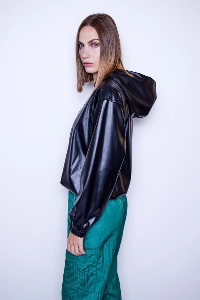 BUZO LOLA