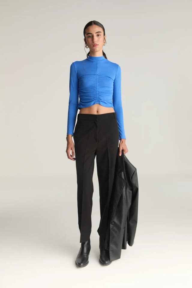 REMERA RIBBED GATHER BELLA