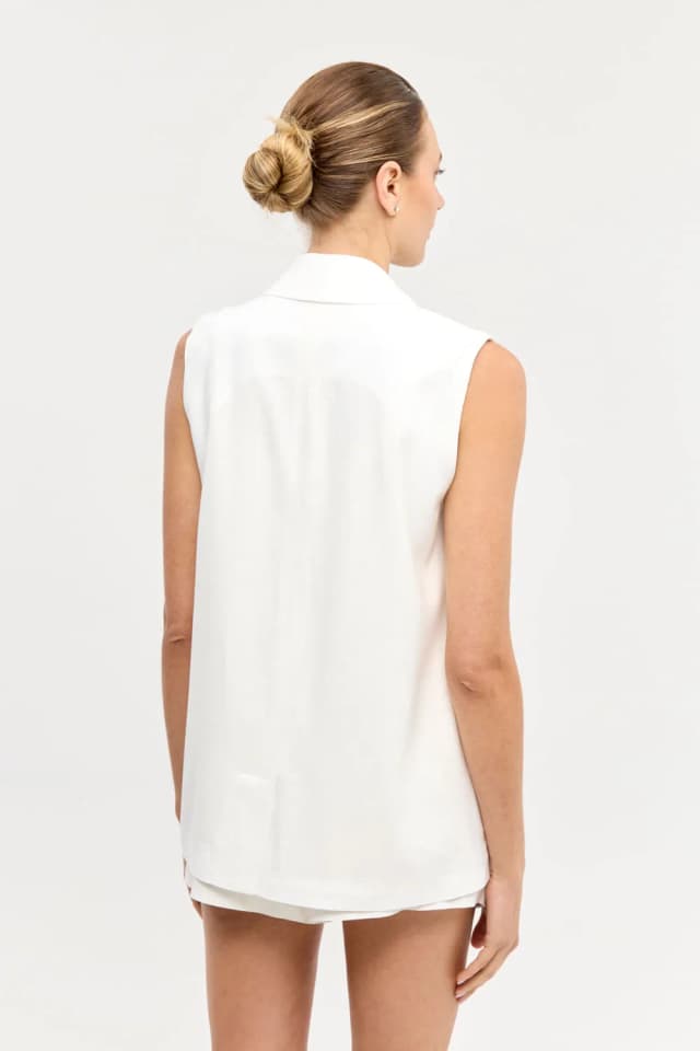 CHALECO LINO GARDENIA — imagen 3