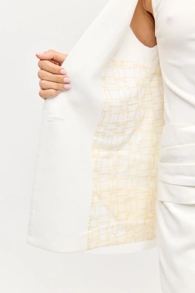 CHALECO LINO GARDENIA — imagen 4