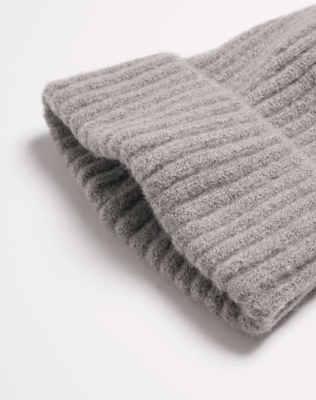 GORRO TEJIDO SIMS — imagen 2