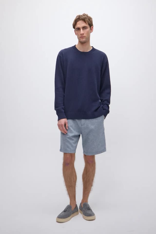 Sweater liso escote redondo