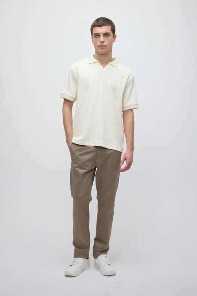 Pantalón chino slim confort