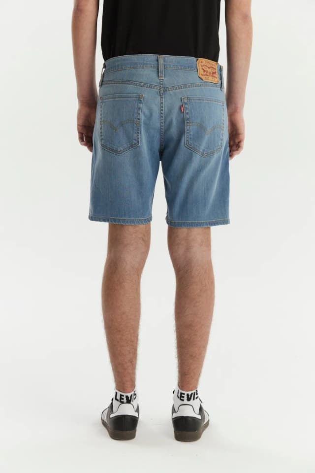 511 short — imagen 3