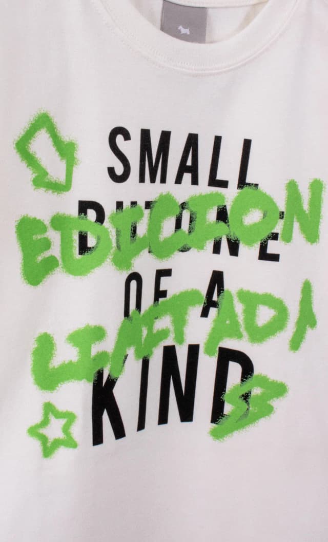 Remera kid small — imagen 3