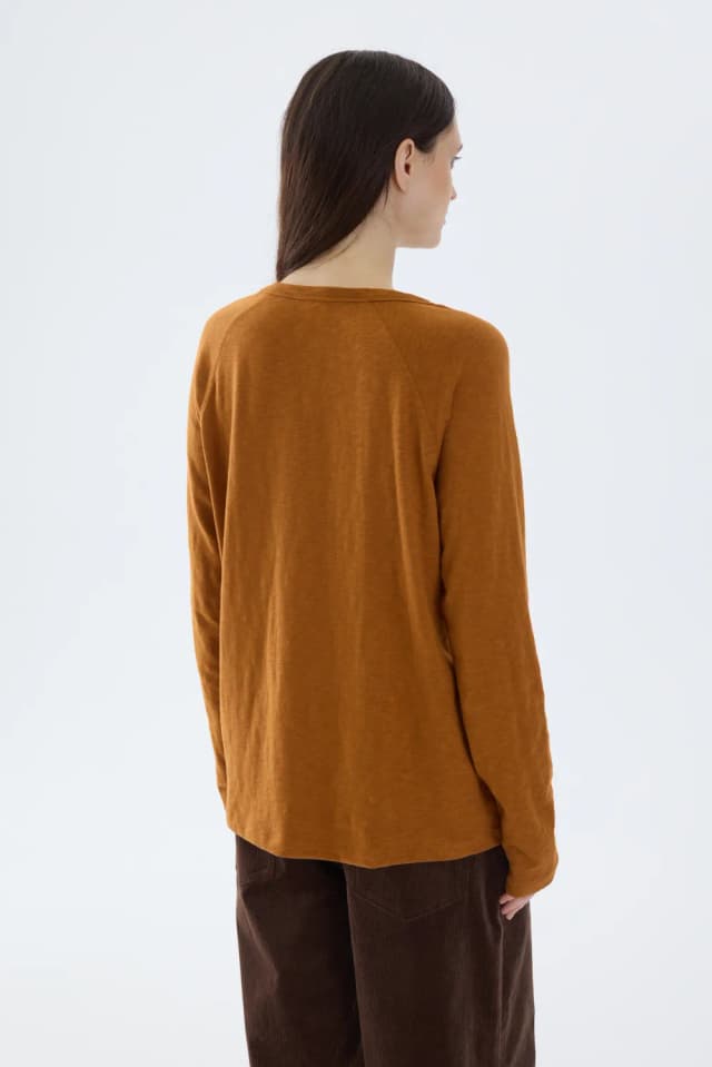 REMERA FLAME WASHED — imagen 4