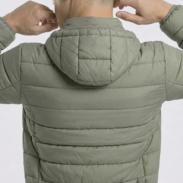 CAMPERA HOMBRE CON CAPUCHA — imagen 4